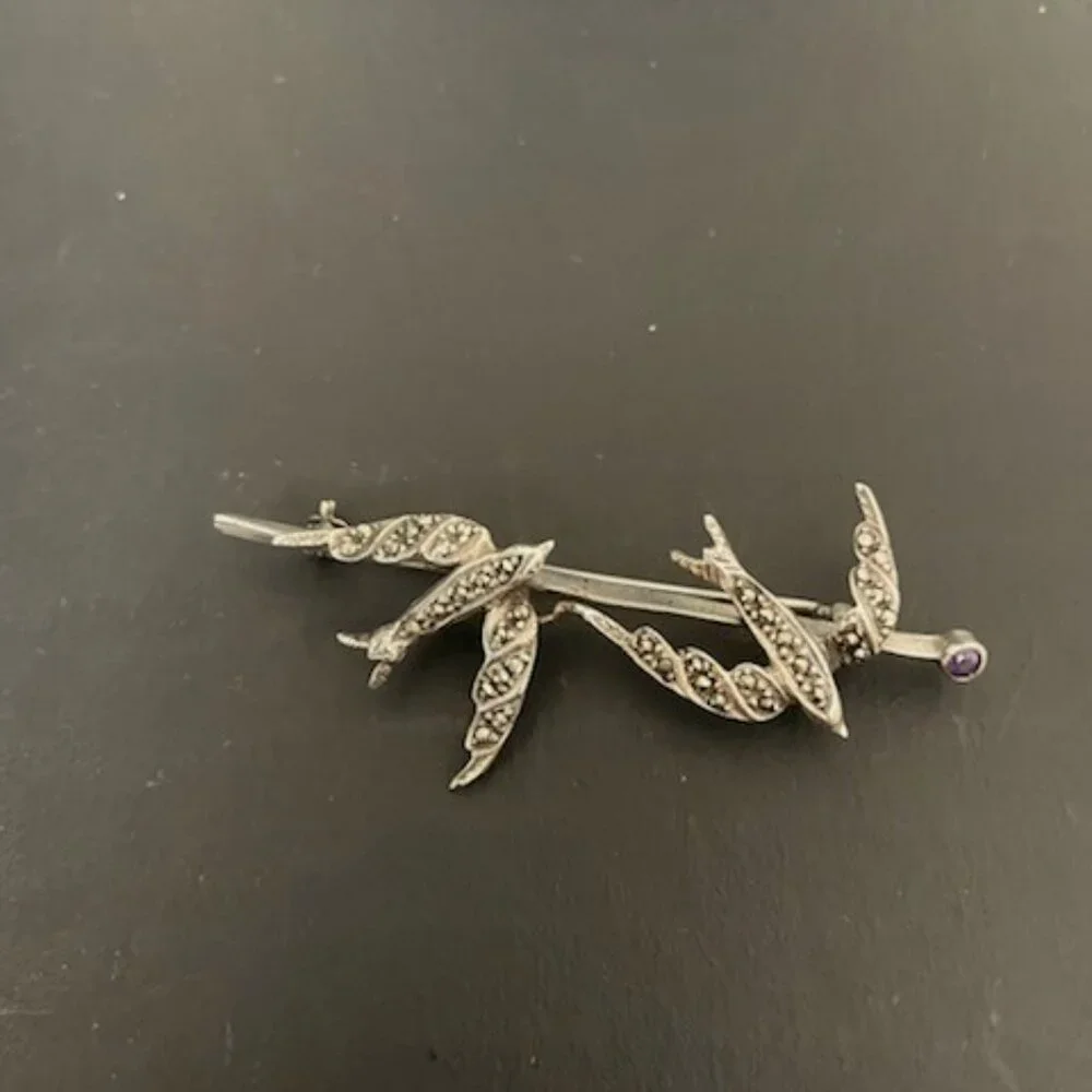 Vtg Sterling Silver‎ Marcasite Pave Birds Pin Brooch Purple Gemstone Marked 925